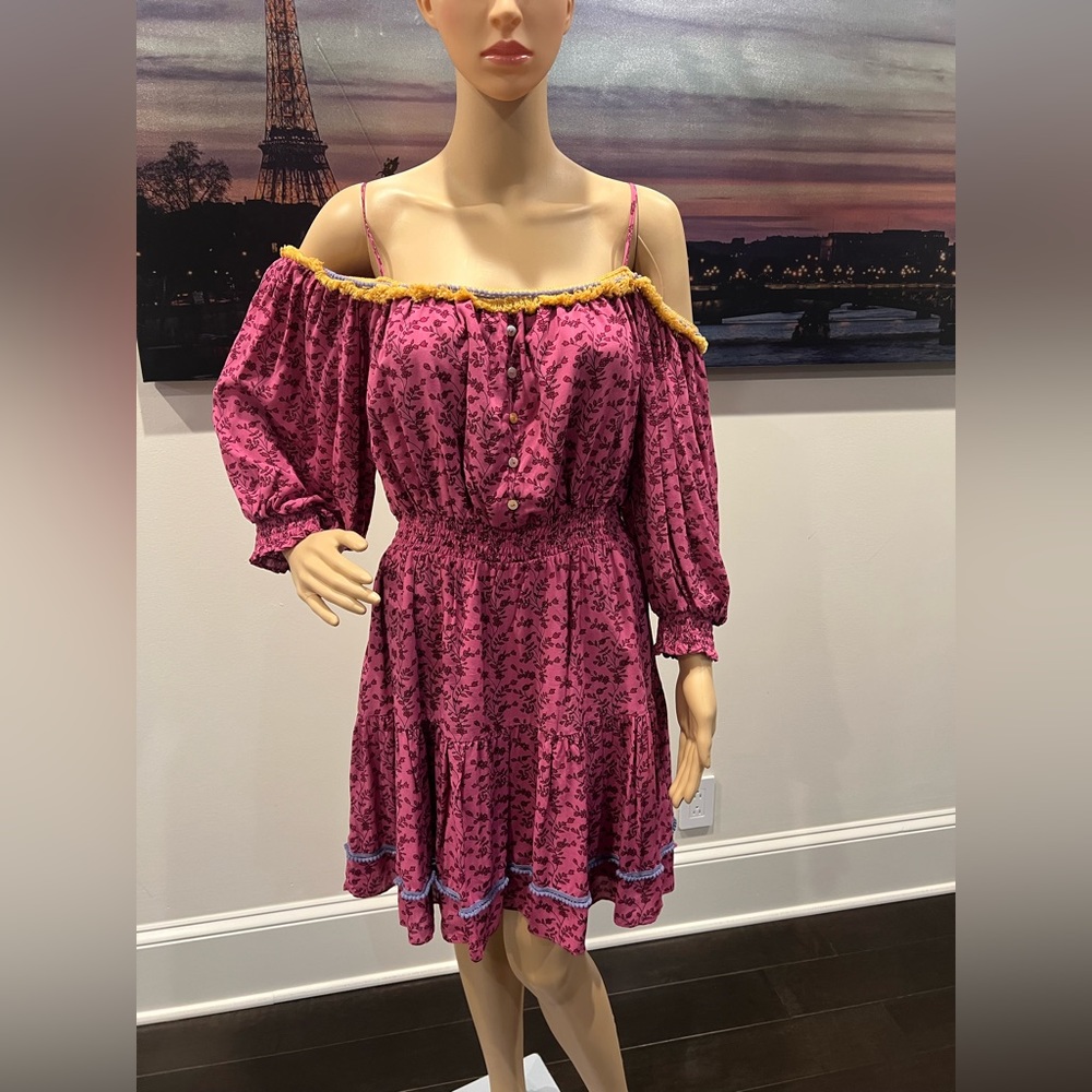 Betsey Johnson off Shoulder  short dress